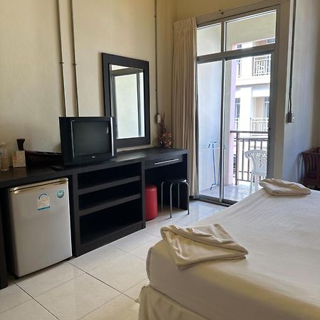 Cozy Place Patong Exterior foto