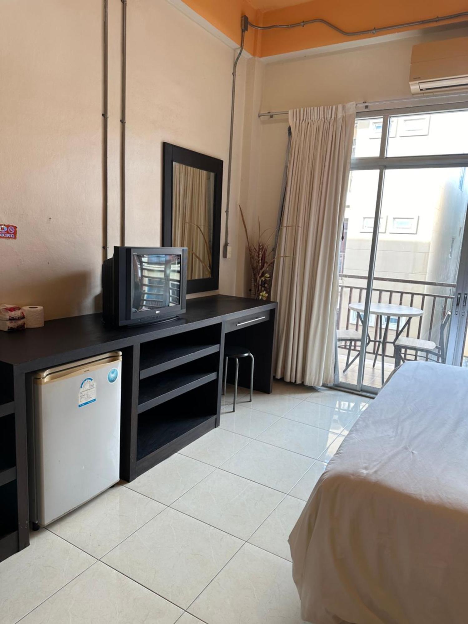Cozy Place Patong Exterior foto