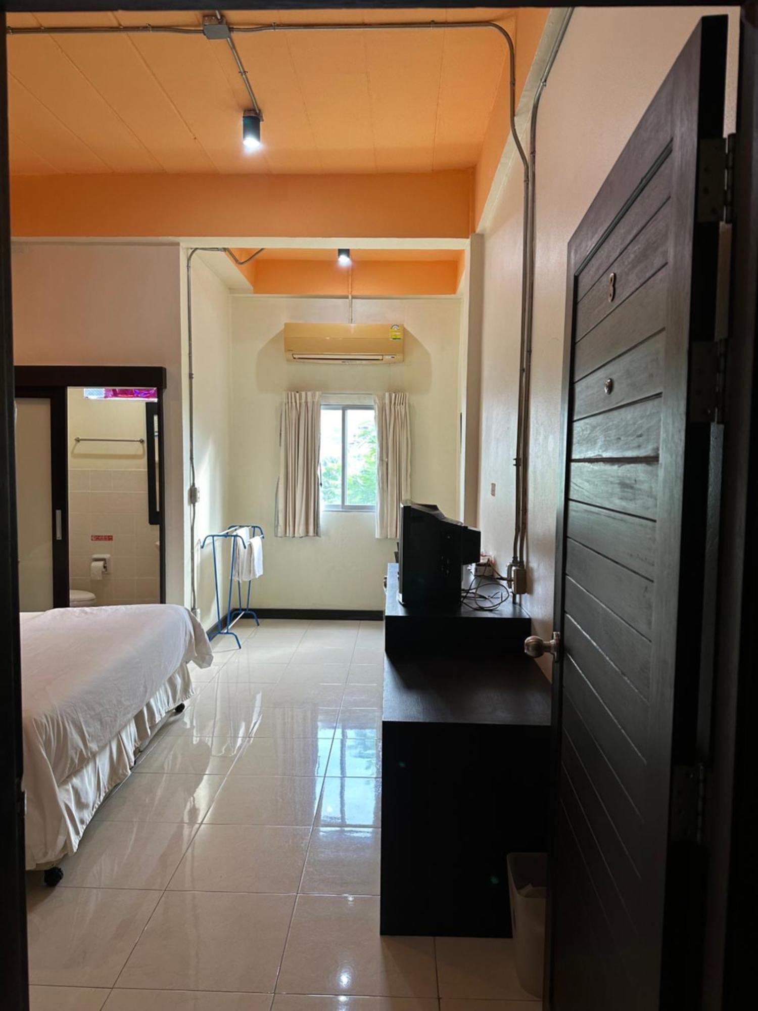 Cozy Place Patong Exterior foto